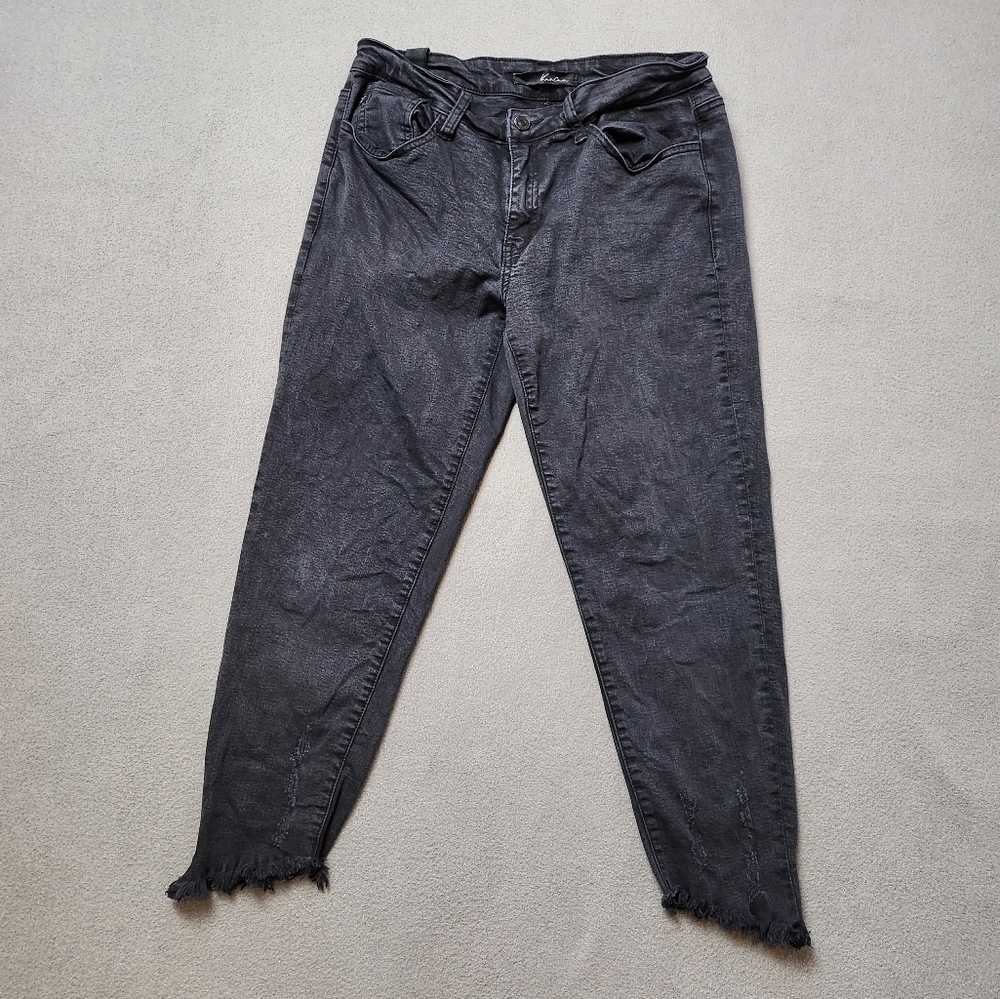 Kancan Raw Hem Crop Jeans- Black Size 13 / 30